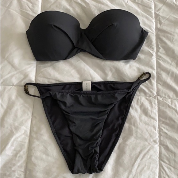 Strapless bikini, with cheeky bottoms - Picture 1 of 5